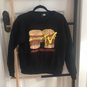 MTV hamburger graphic sweatshirt